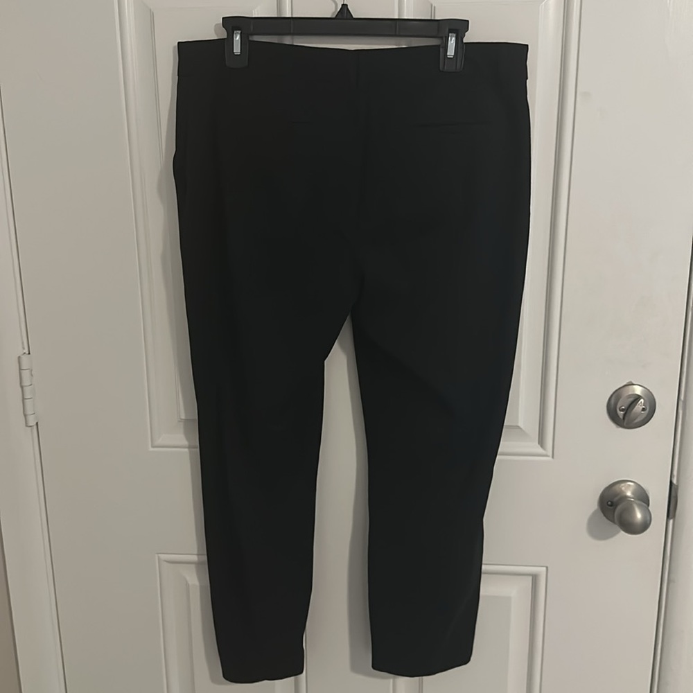Express 12 Short Slacks - Picture 2 of 3